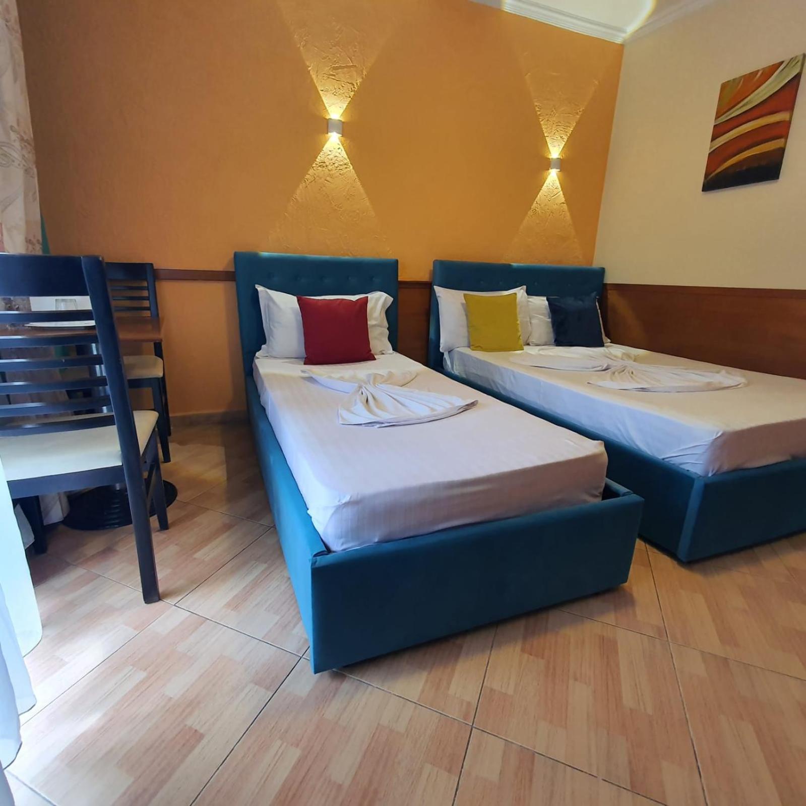 Quick Stop Hotel Tirana Exterior foto